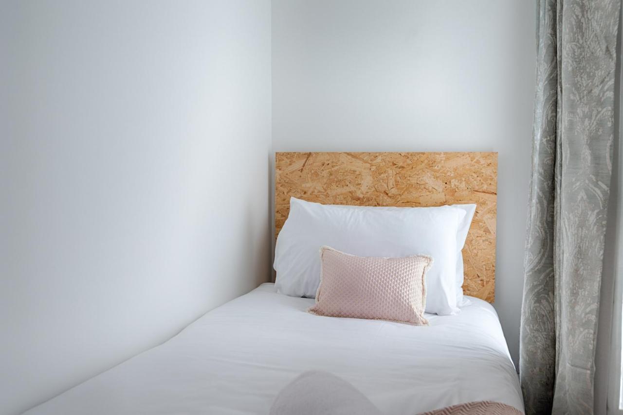 Groves House Swansea City Centre Apartment ภายนอก รูปภาพ